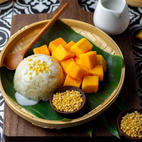 Thai mango sticky rice