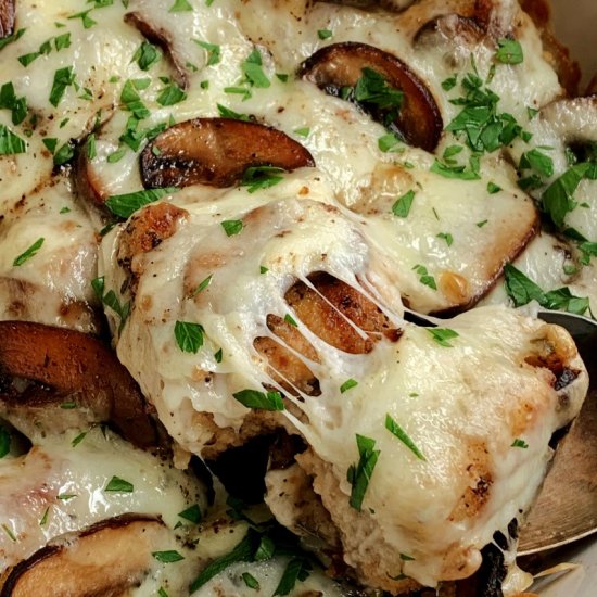 Cheesy Baked Chicken with Mushrooms