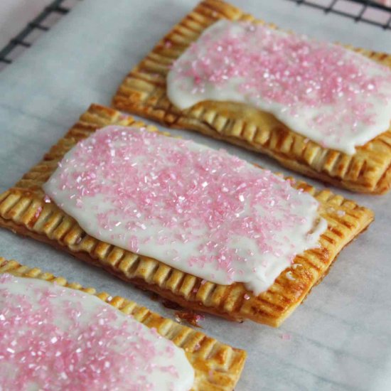 Homemade Strawberry Pop Tarts