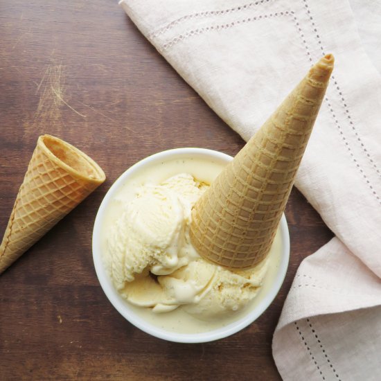 Homemade Vanilla Ice Cream