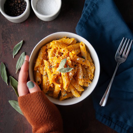 One-Pot Pasta with Pumpkin Sauce