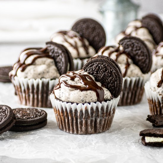 Chocolate Oreo Cupcakes