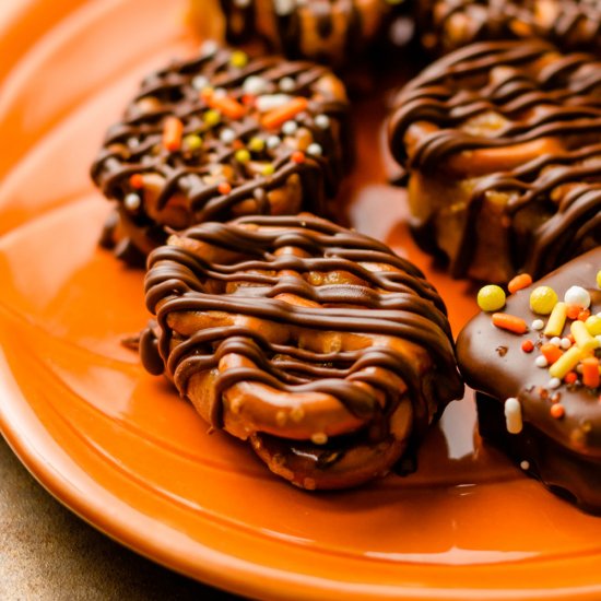 pumpkin peanut butter pretzel bites