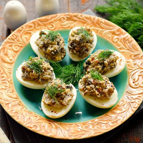 Deviled Eggs with Mushrooms