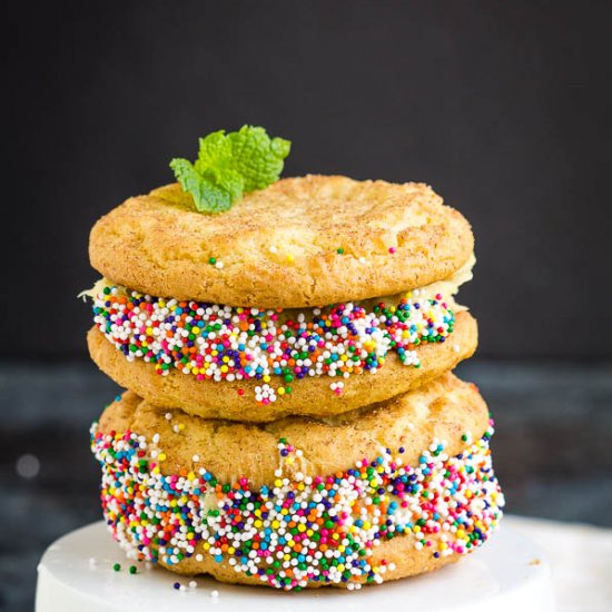 Snickerdoodle Whoopie Pie