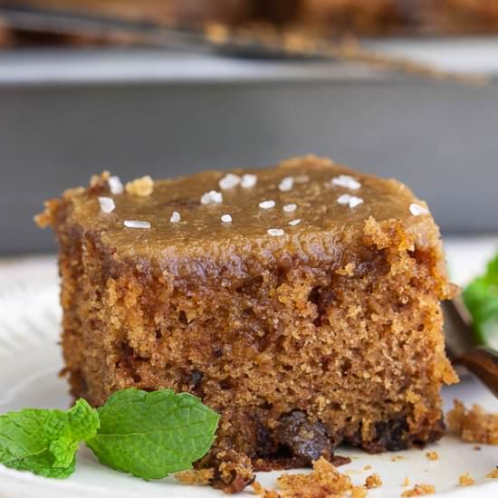 Applesauce Walnut Cake