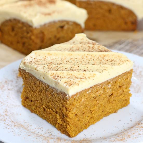 The Best Pumpkin Cake Recipe Ever!