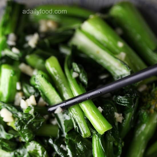 Chinese Choy Sum (Flowering Cabbage)