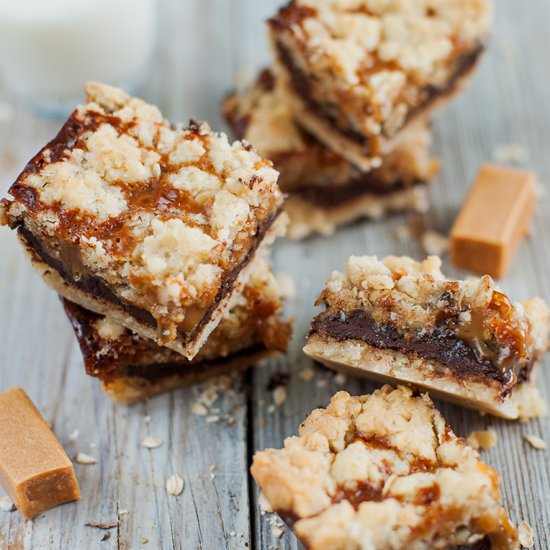 Easy Oatmeal Carmelitas