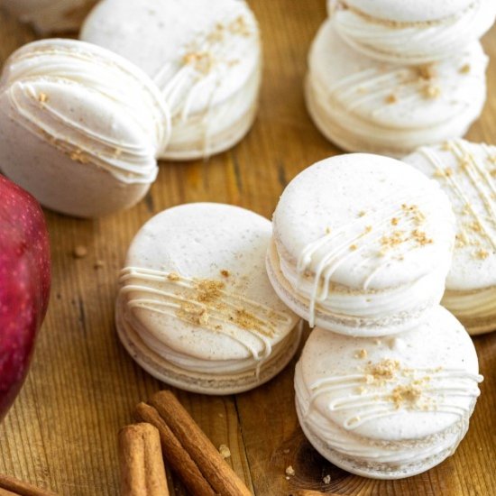 Apple Pie Macarons