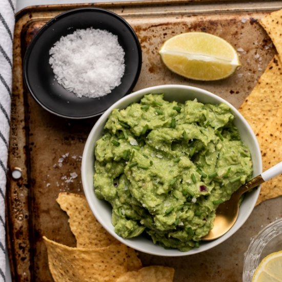 Healthy Vegan Friendly Guacamole