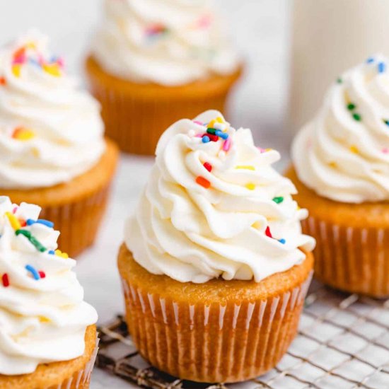 Vegan Vanilla Cupcakes