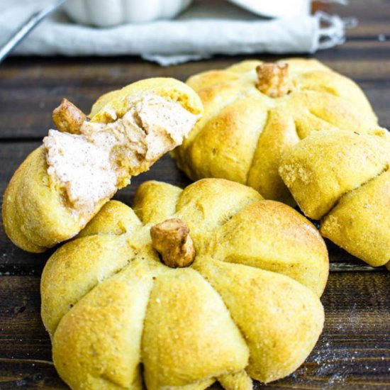 Pumpkin Bread Rolls