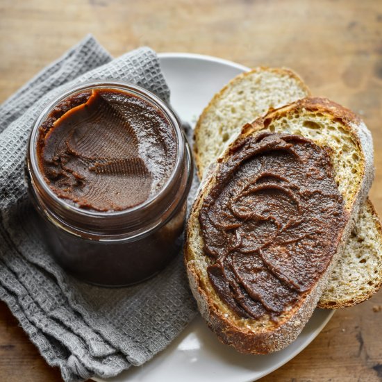 Homemade Hazelnut Chocolate Spread