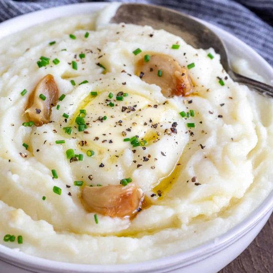 Roasted Garlic Mashed Potatoes