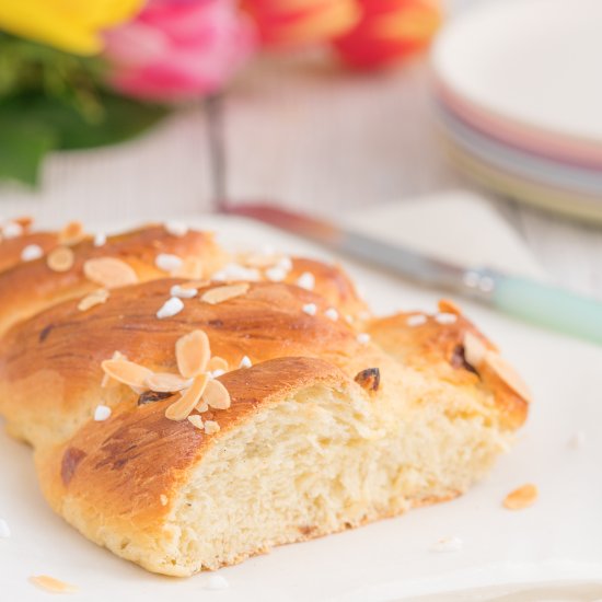 Soft And Fluffy Braided Bread