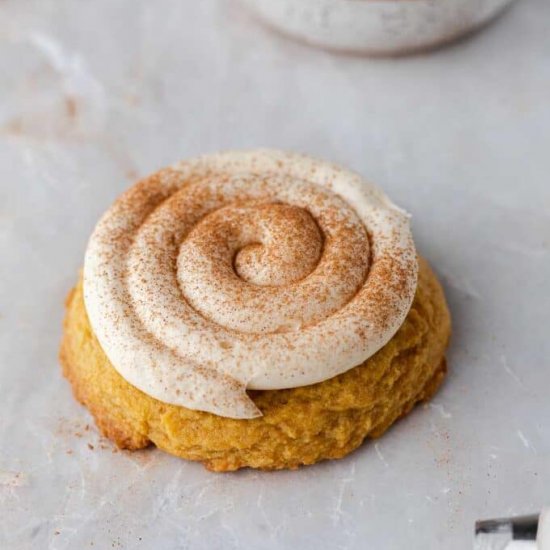 Crumbl caramel pumpkin cookies