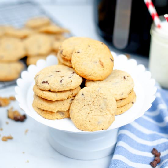 AIR FRYER CHOCOLATE CHIP COOKIES