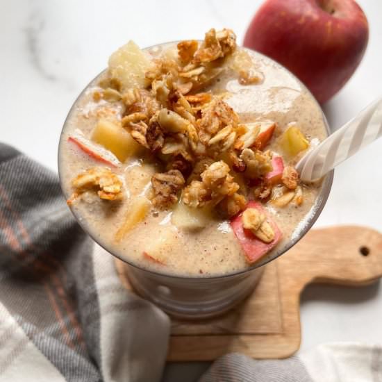 Healthy Cinnamon Apple Smoothie