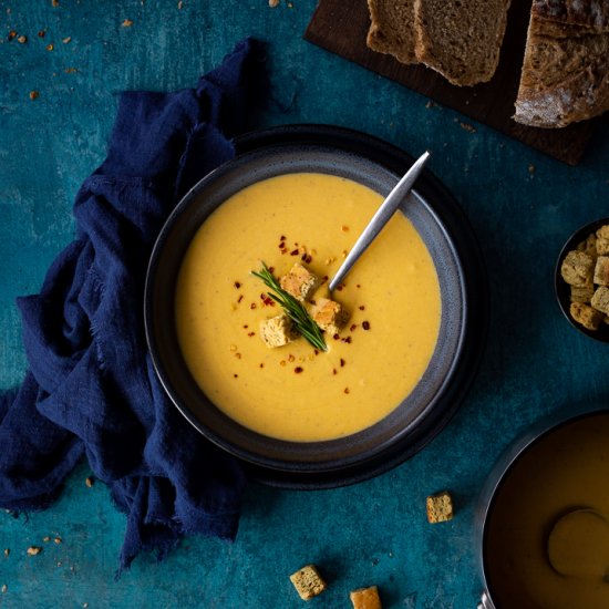 Spicy Roast Butternut Squash Soup