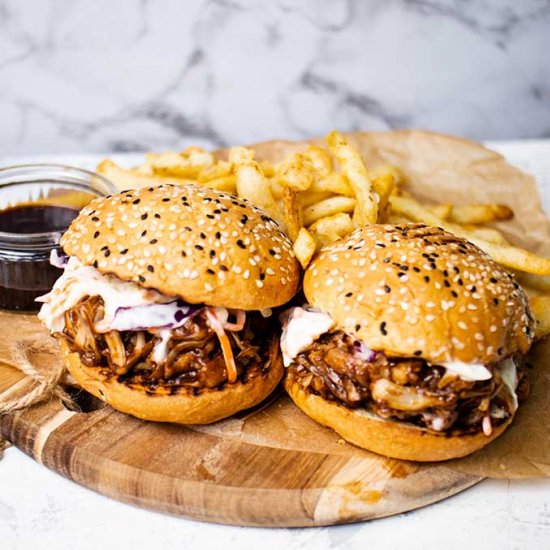 BBQ Pulled Jackfruit Burgers