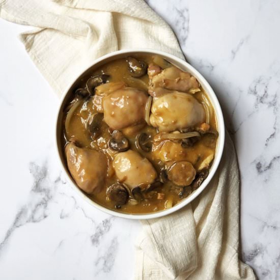 Crockpot Smothered Chicken Thighs