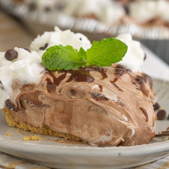 3 ingredient chocolate mousse pie