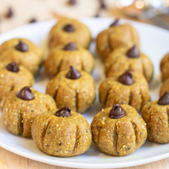 Cashew “Pumpkin” Bliss Balls