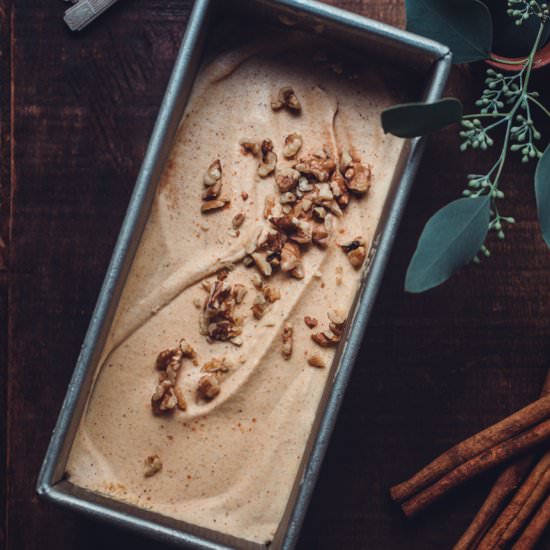 PUMPKIN RUM NO-CHURN ICE CREAM