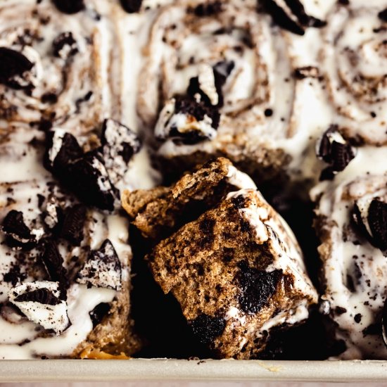 Cookies and Cream Cinnamon Rolls