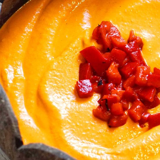 Easy Roasted Red Pepper Hummus