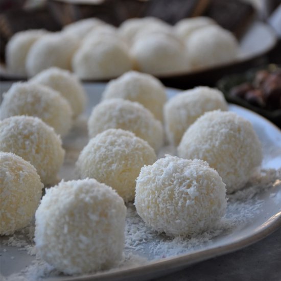 Homemade Raffaello Coconut Balls