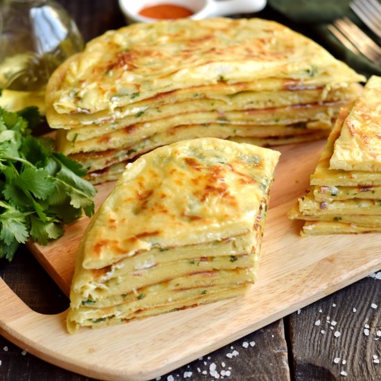 Cheesy Flatbread with Mashed Potato