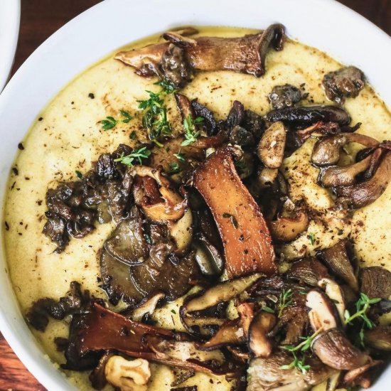 Creamy Cheesy Polenta w/Mushrooms