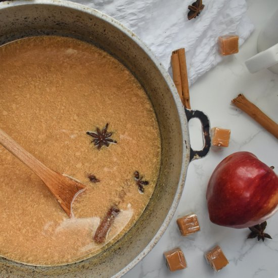 spiced caramel apple cider