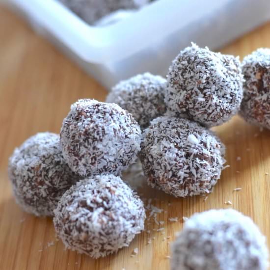 5 Ingredient Rum Balls