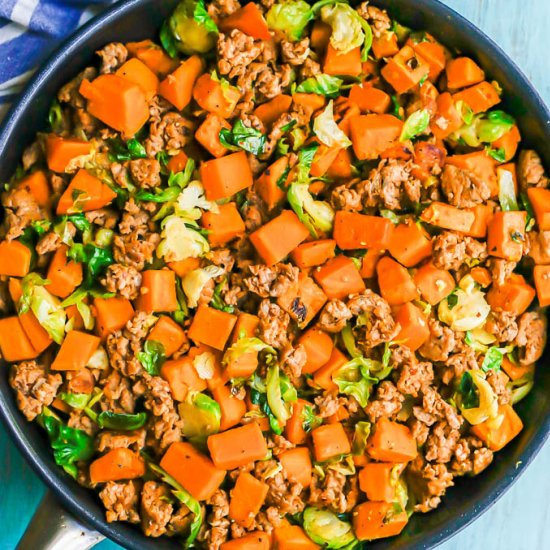 Turkey sausage and veggie skillet