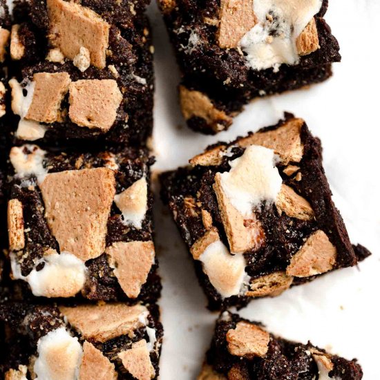 EASIEST Smore’s Brownies