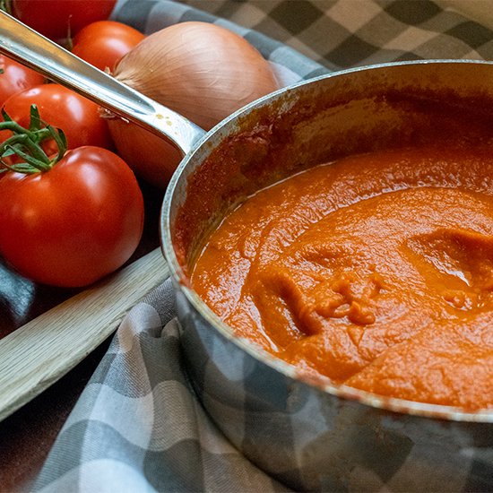 Easy Low Carb Tomato Sauce