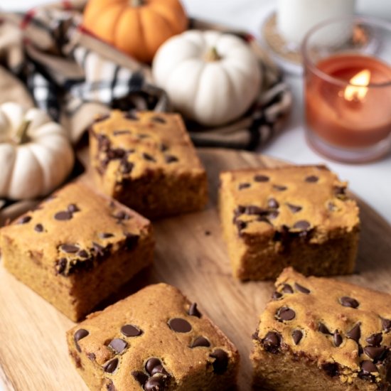 Pumpkin Bars with Chocolate Chips