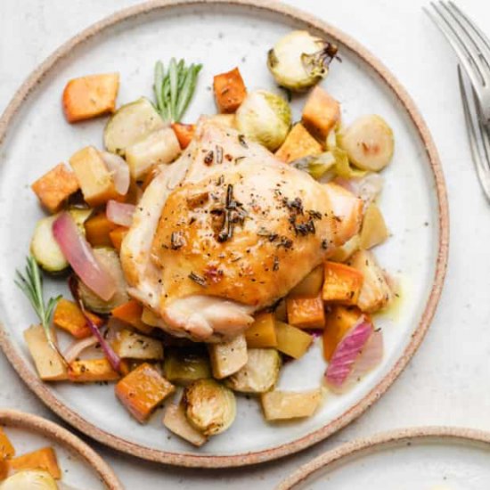 Fall One-Pan Chicken And Veggies