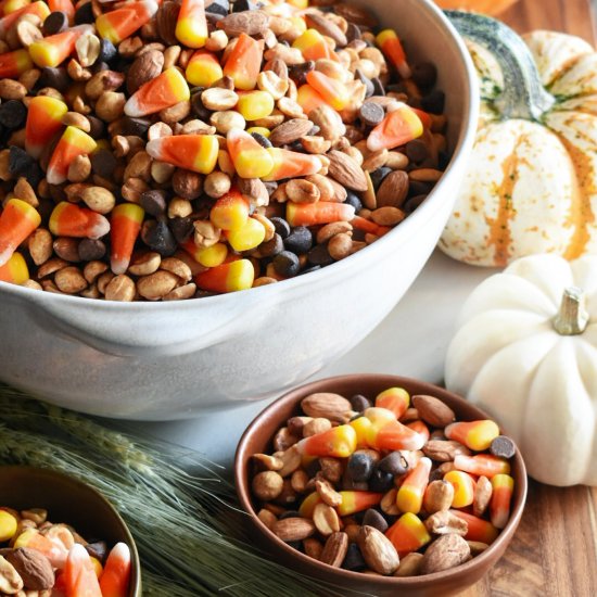 Halloween Sweet & Salty Snack Mix