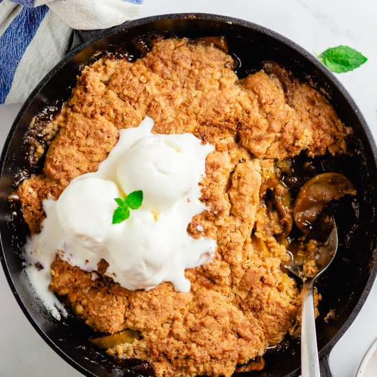 Gluten-free apple cobbler