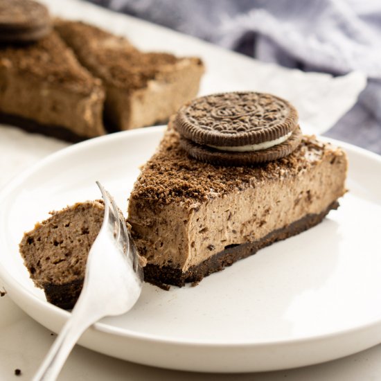 Cookies & Cream Cheesecake