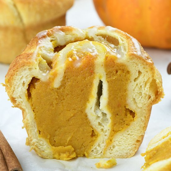 Pumpkin Roll Muffins