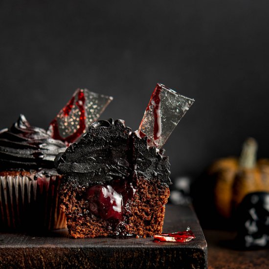 Halloween bleeding cupcakes