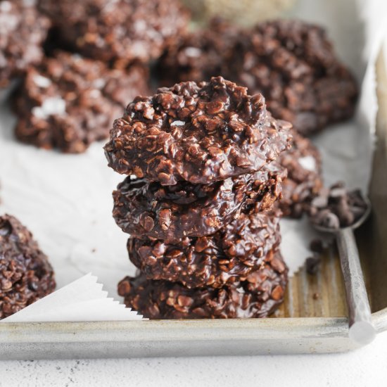 No-Bake Chocolate Oat Cookies