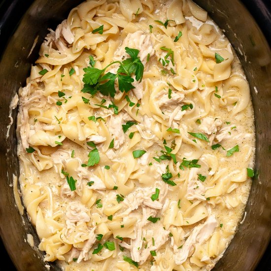 Crockpot Chicken and Noodles