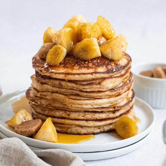 Fluffy Banana Streusel Pancakes