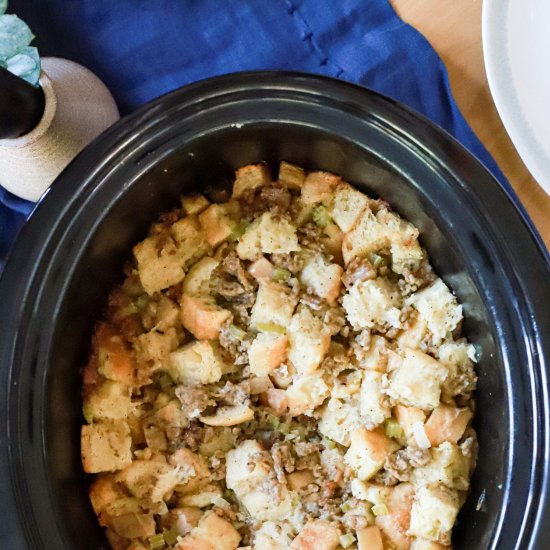 Slow Cooker Sausage Stuffing